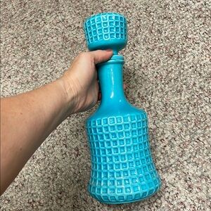 Turquoise Textured serving carafe with stopper top